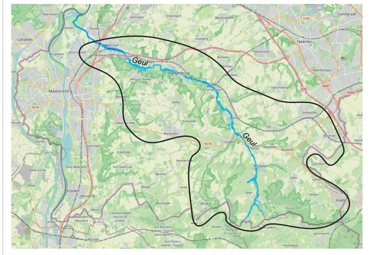 Kaart van het stroomgebied van de Geul in Nederland: de rivier is blauw en het stroomgebied is met een zwarte lijn omlijnd.
