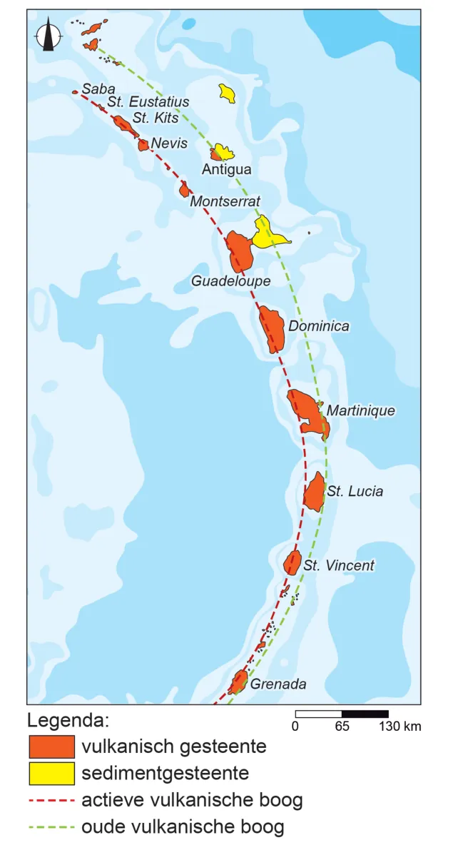 Kaart van de Kleine Antillen van Saba tot Grenada met vulkanisch gesteente (rood), sedimentgesteente (geel), de actieve vulkanische boog (rode stippellijn) en de oude vulkanische boog (groene stippellijn). Het westelijke deel van Guadeloupe ligt op de actieve boog, het oostelijke deel en Antigua bestaan uit sedimentgesteente op de oude boog.