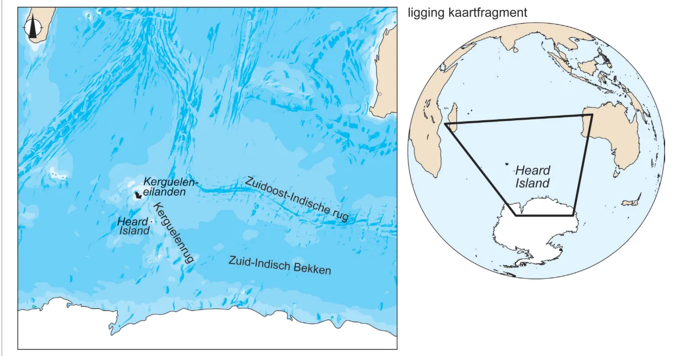 Kaart van de zuidelijke Indische Oceaan met de zeebodem in blauwtinten, met de Kerguelen-eilanden, Heard Island, de Kerguelenrug, de Zuidoost-Indische rug en het Zuid-Indisch Bekken. Rechts een wereldbol die de ligging van het kaartfragment tussen Afrika, Australië en Antarctica aangeeft.