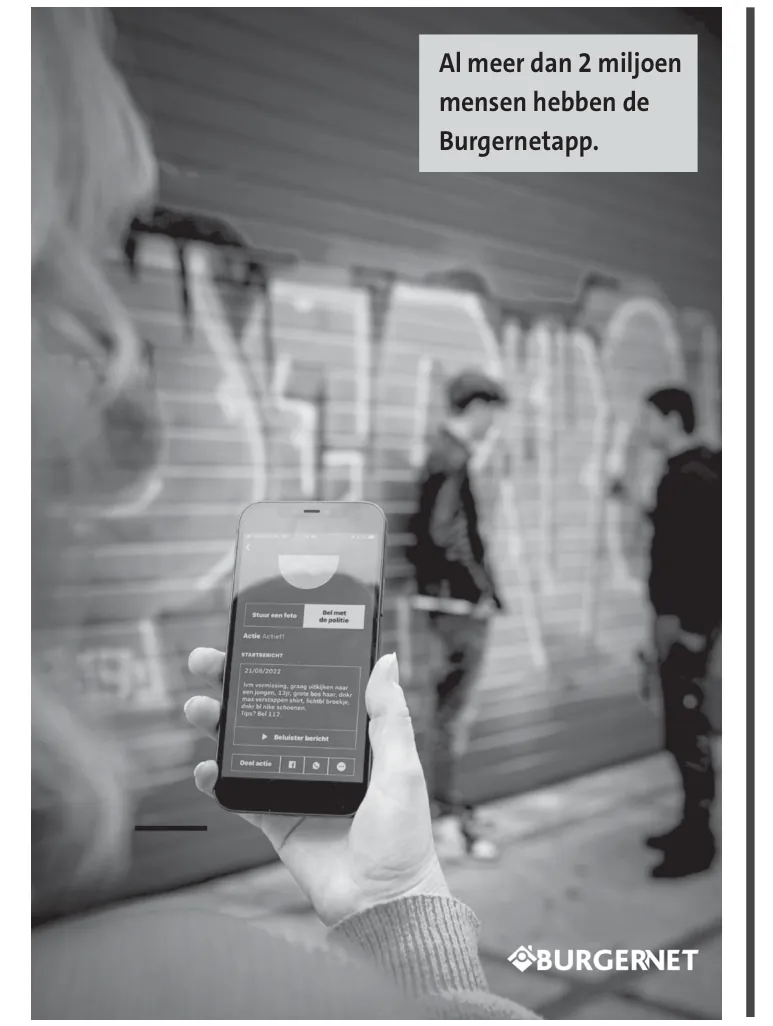 Foto van een smartphone met de Burgernetapp in een hand, voor een graffitimuur met twee personen op de achtergrond. Rechtsboven in het beeld staat een grijs tekstvak: Al meer dan 2 miljoen mensen hebben de Burgernetapp.